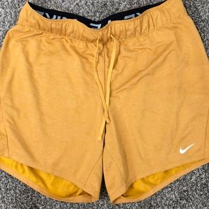 Nike 3 inch women shorts